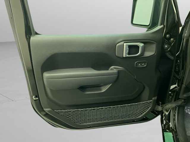 Used 2026 Jeep Wrangler Unlimited Sport AWD/4WD image 18
