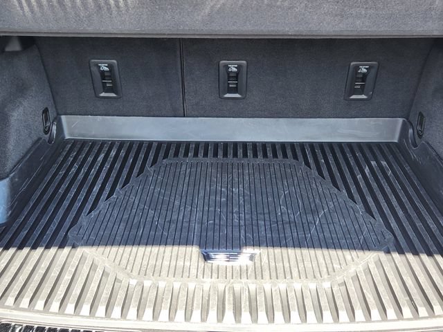 Used 2023 Cadillac XT4 Premium Luxury w/ Cold Weather Package AWD/4WD image 25
