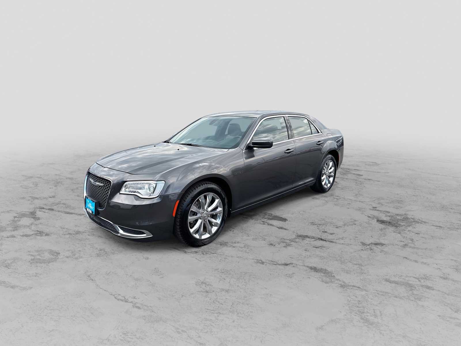 Used 2017 Chrysler 300 Limited AWD/4WD image 4