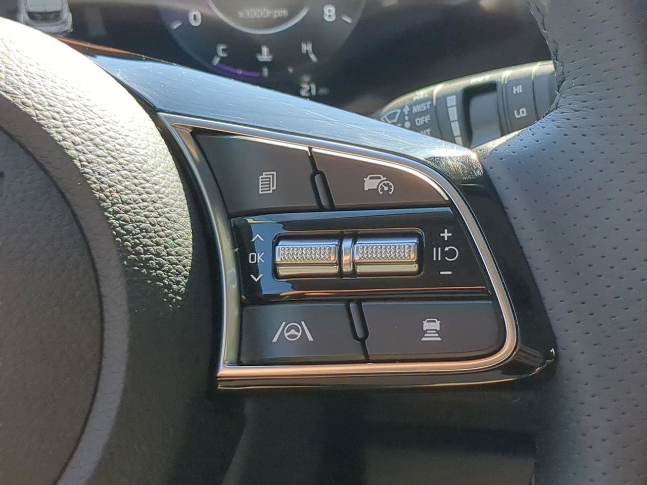 New 2026 Kia Seltos SX image 22