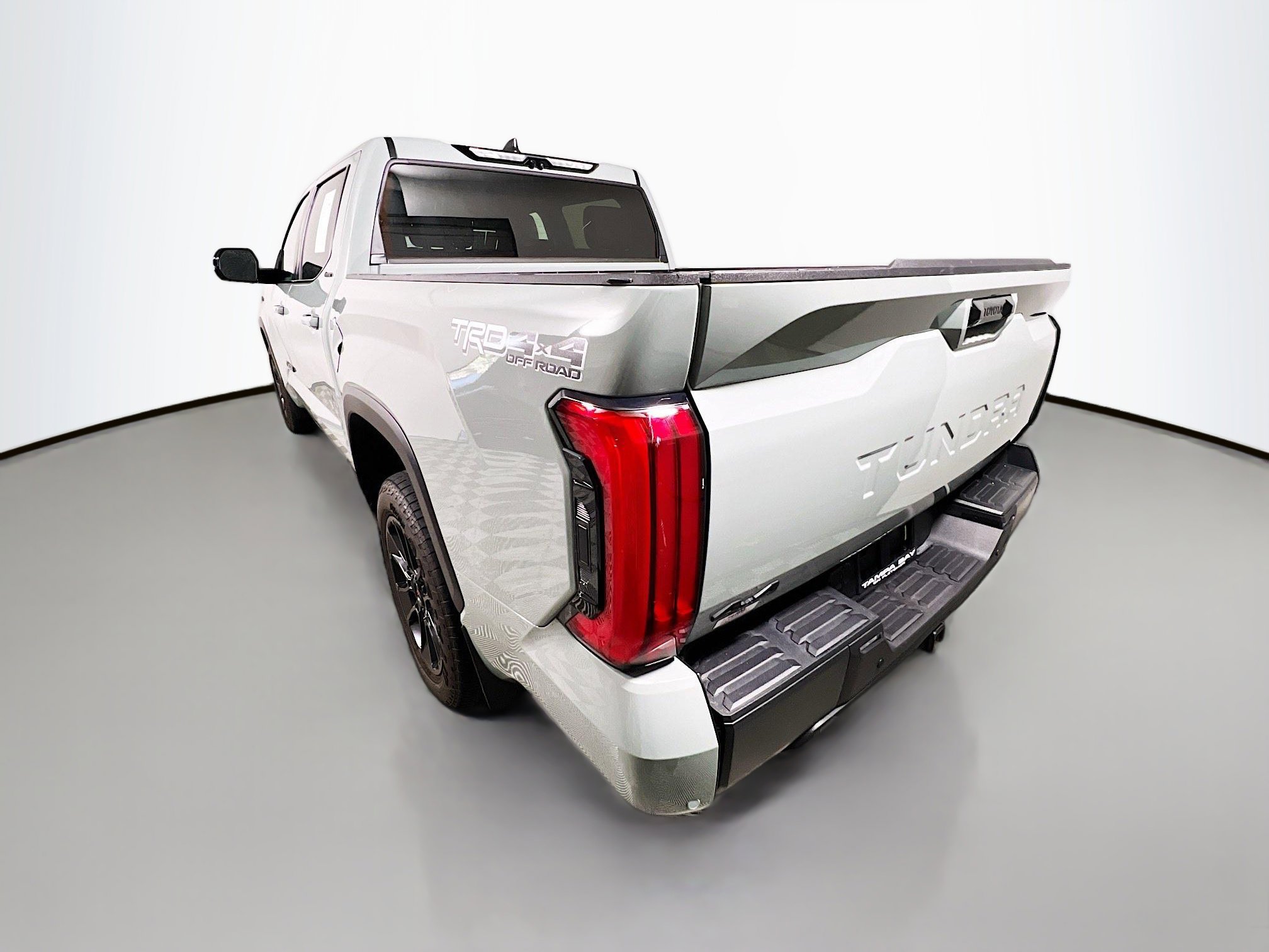 Used 2025 Toyota Tundra Limited w/ TRD Off-Road Package AWD/4WD image 8