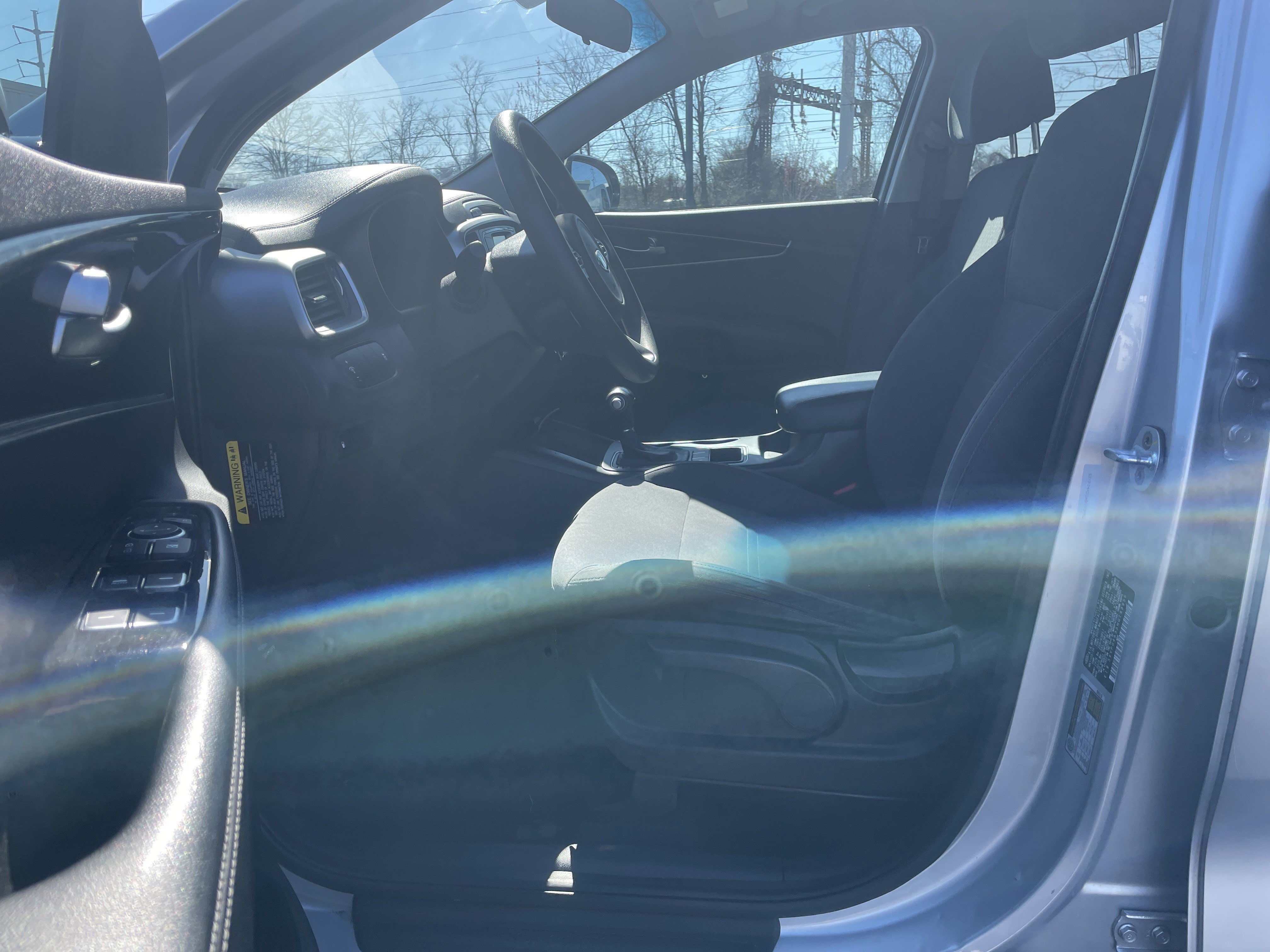 Used 2017 Kia Sorento LX image 38