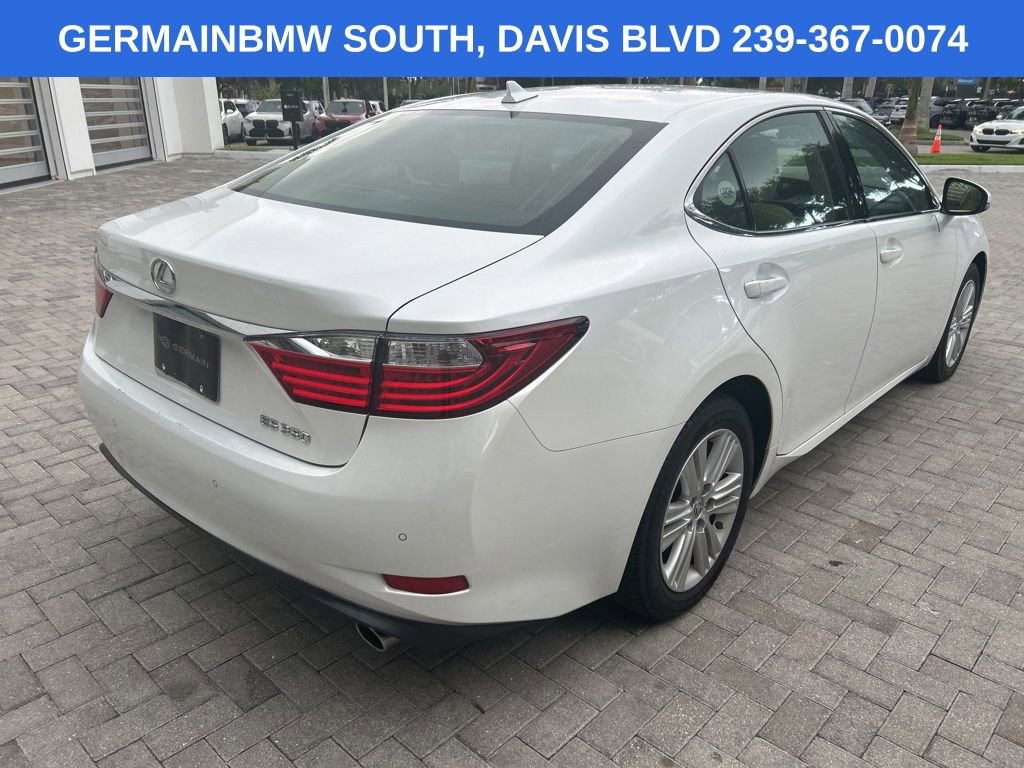 Used 2013 Lexus ES 350 w/ Luxury Pkg FWD image 5