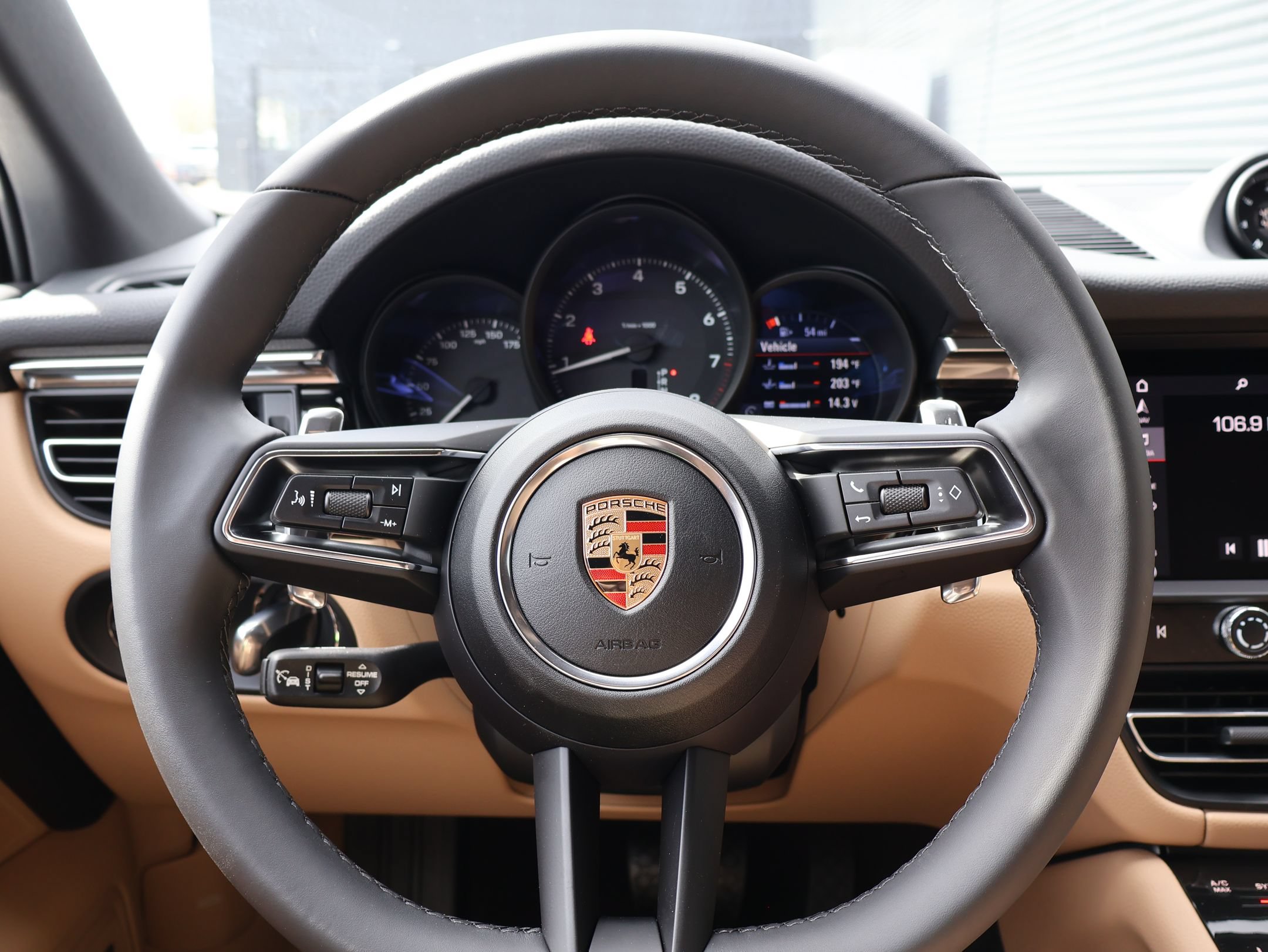New 2026 Porsche Macan AWD/4WD image 16