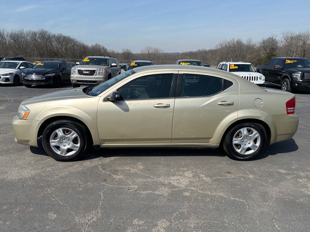 Used 2010 Dodge Avenger SXT FWD image 1