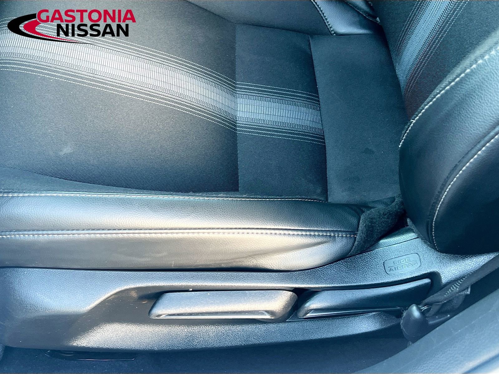 Used 2023 Honda Civic Sport image 25