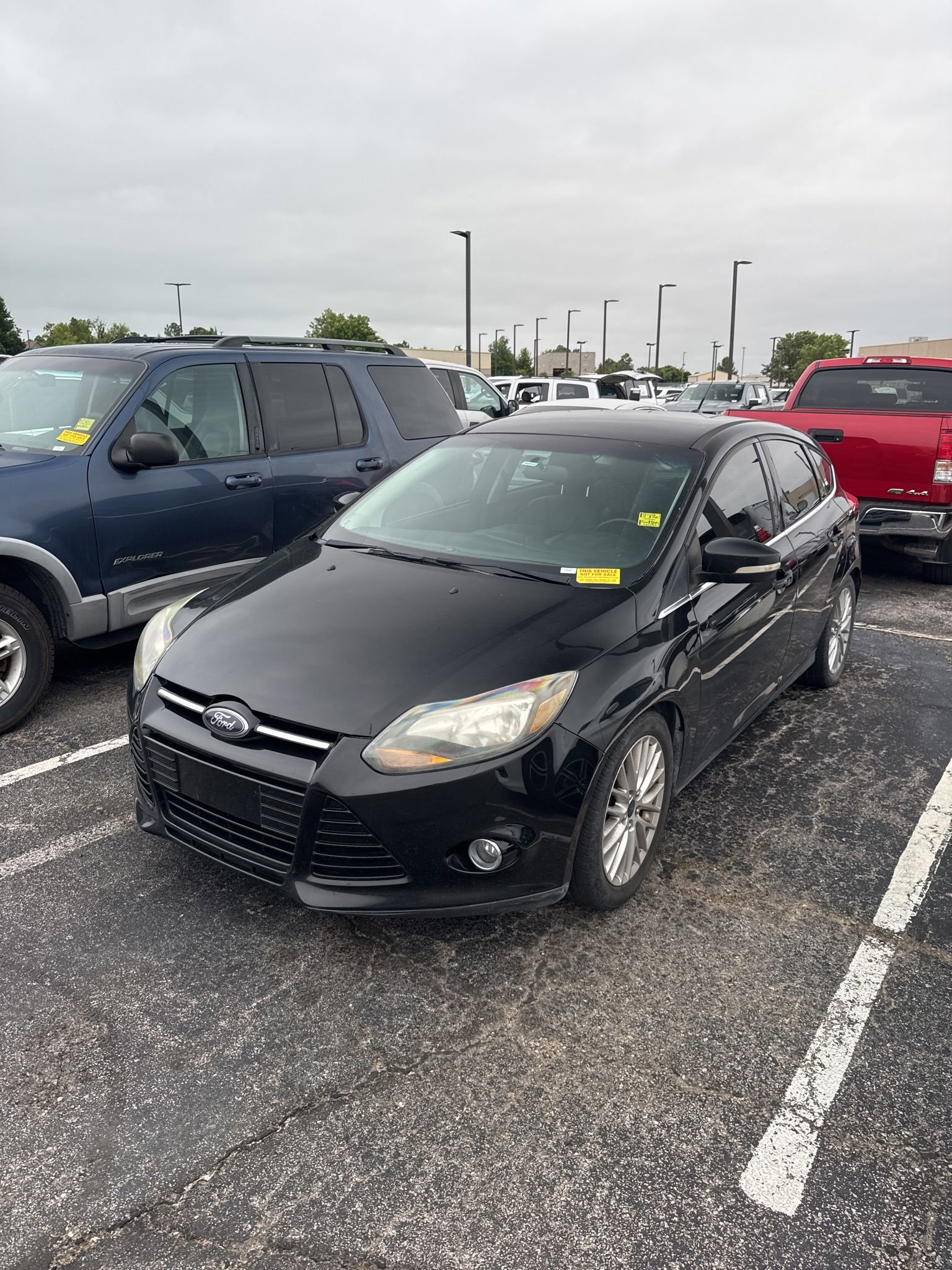 Used 2014 Ford Focus Titanium FWD image 1