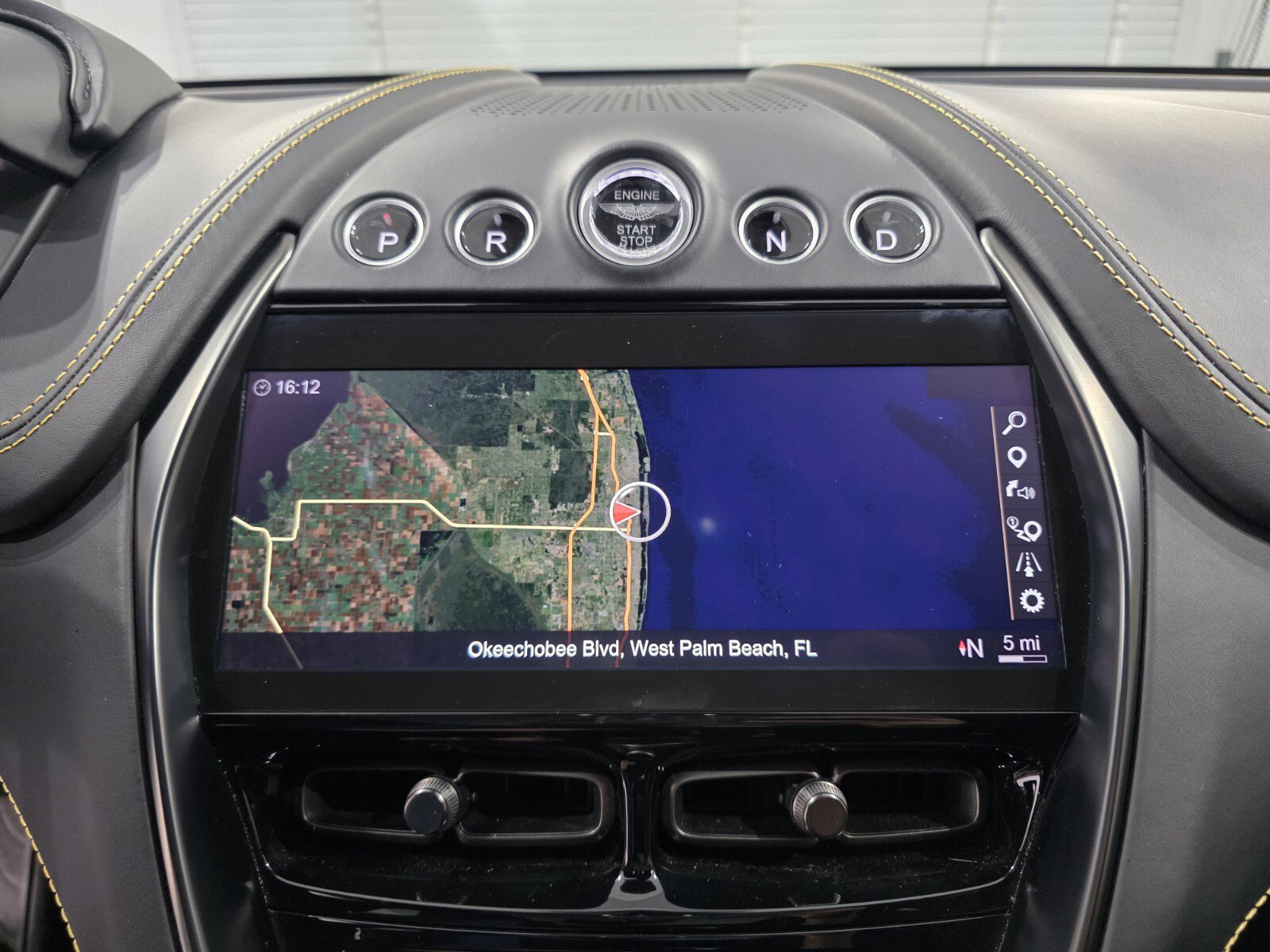 Used 2024 Aston Martin DBX 707 image 14