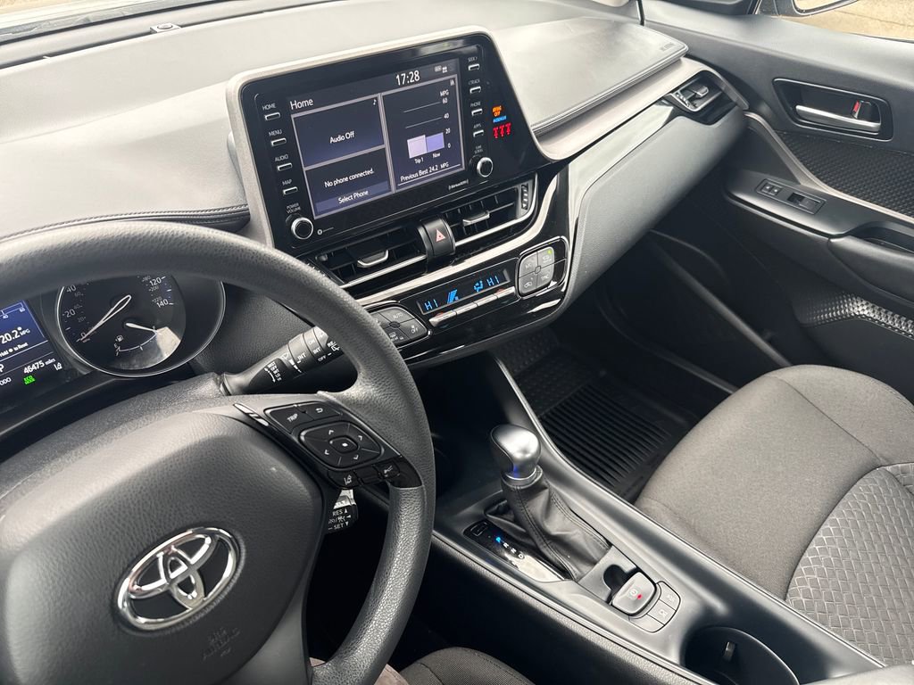 Used 2021 Toyota C-HR LE image 20