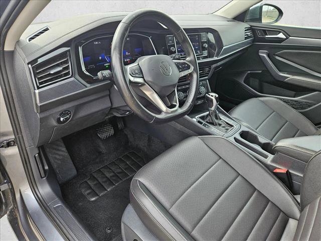 Used 2024 Volkswagen Jetta SE FWD image 10