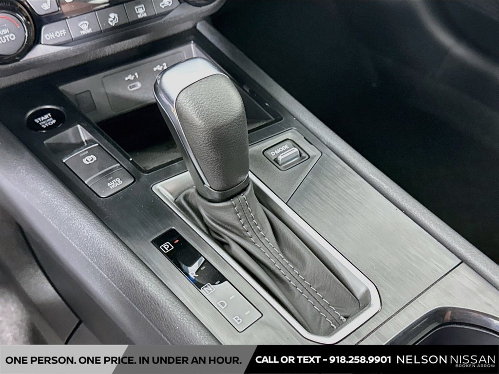 New 2027 Nissan Kicks SV w/ Cold Weather Package FWD image 16