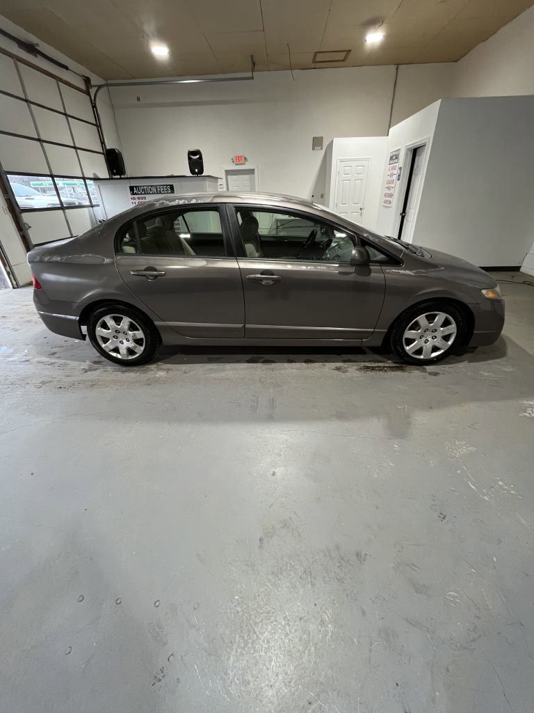 Used 2010 Honda Civic LX image 2