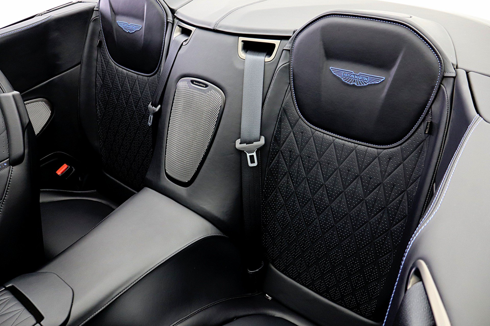 Used 2024 Aston Martin DB12 Convertible RWD image 43