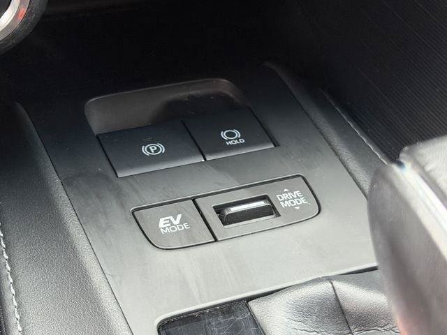 Certified 2024 Toyota Venza Nightshade AWD/4WD image 20
