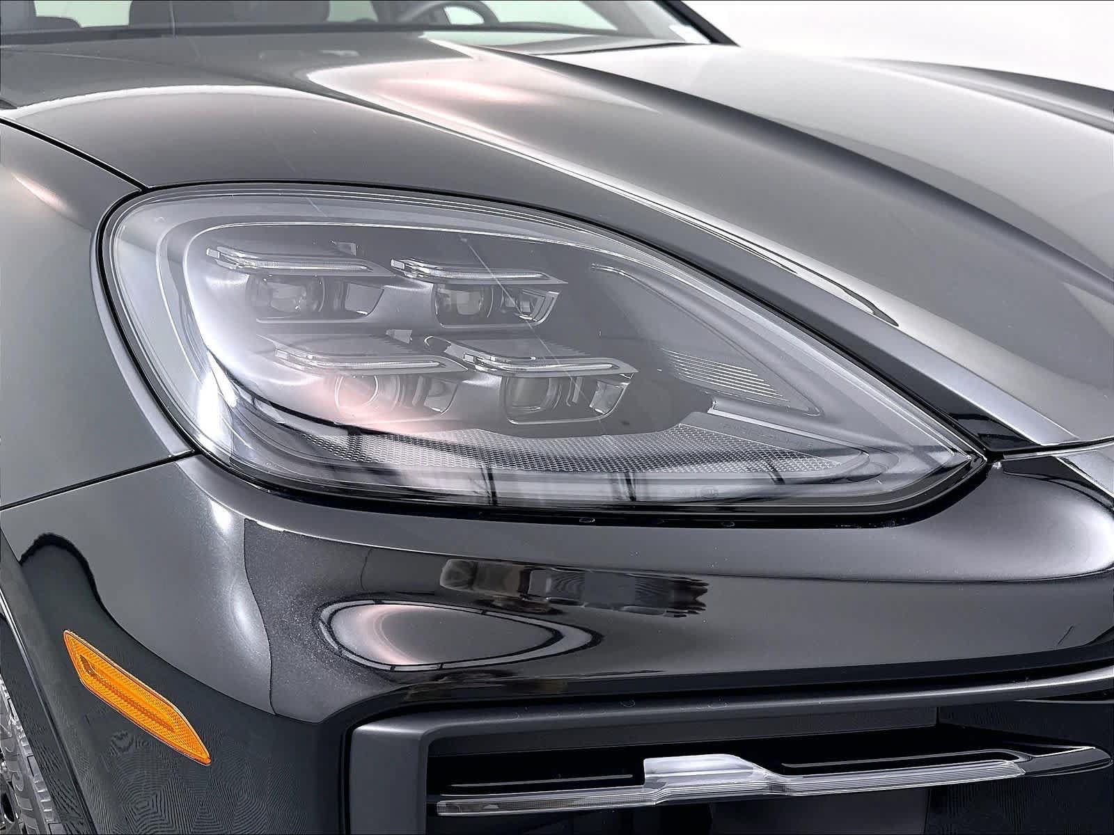 Certified 2026 Porsche Cayenne S AWD/4WD image 12