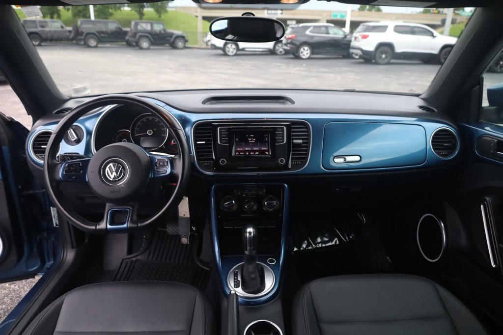 Used 2019 Volkswagen Beetle 2.0T S FWD image 6