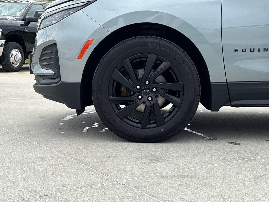 Used 2024 Chevrolet Equinox LS w/ LS Convenience Package FWD image 13