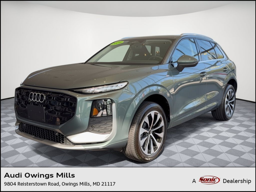 New 2026 Audi Q3 quattro 2.0T AWD/4WD image 1