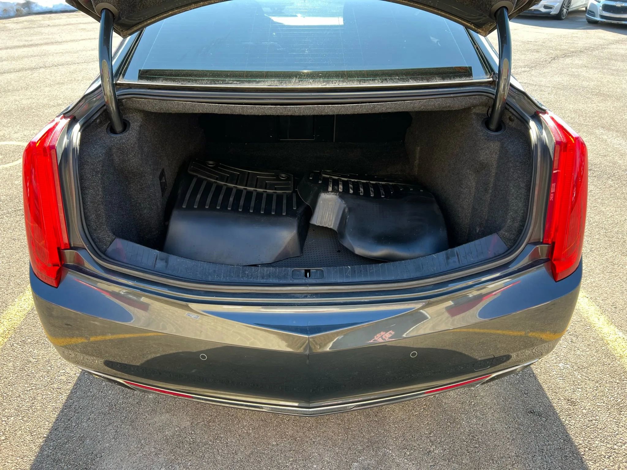 Used 2013 Cadillac XTS Luxury image 26