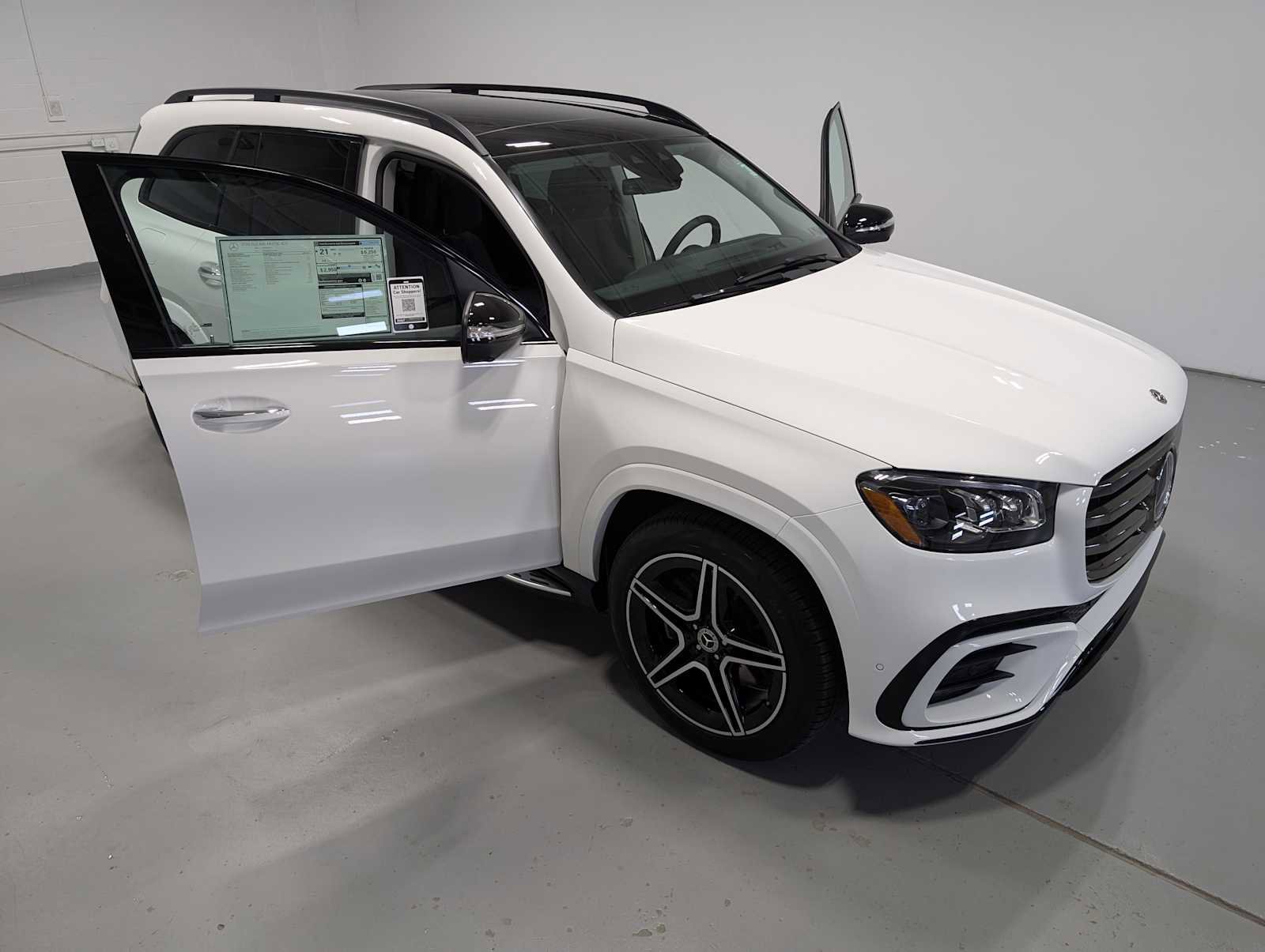 New 2026 Mercedes-Benz GLS 450 4MATIC image 14