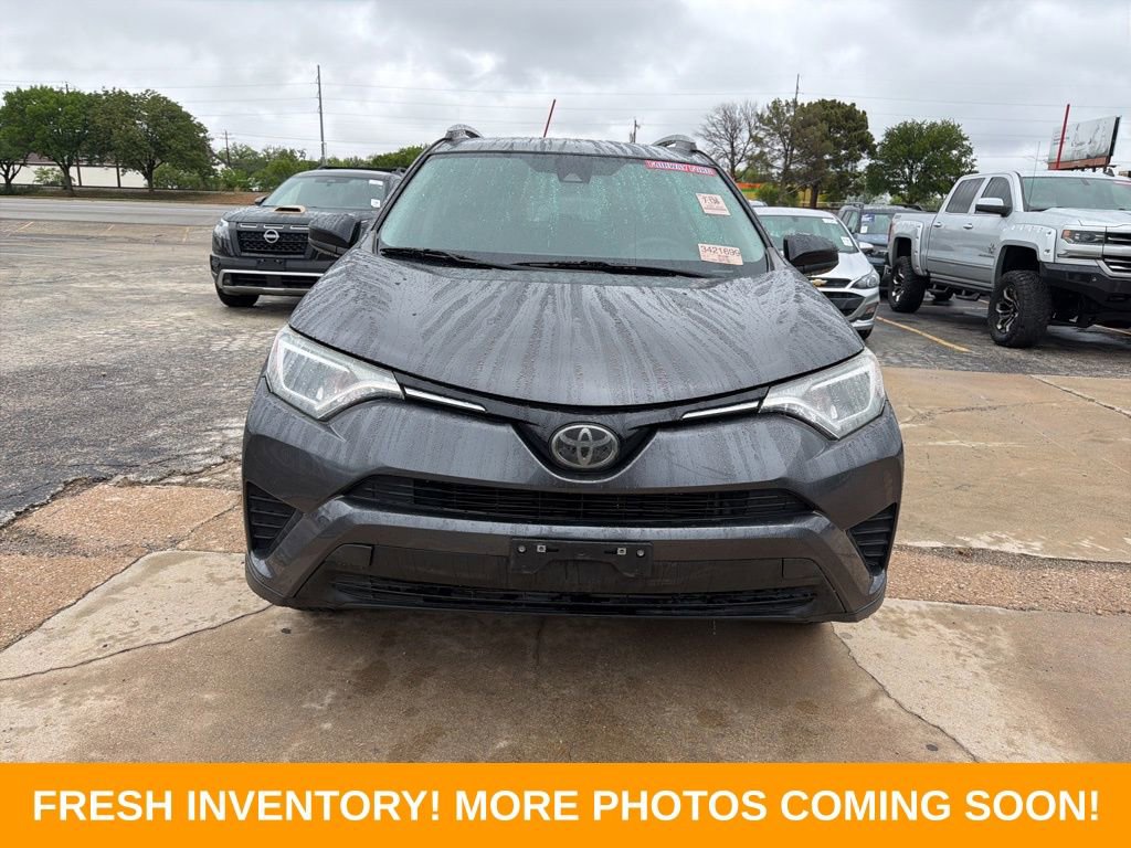 Used 2017 Toyota RAV4 LE FWD image 2