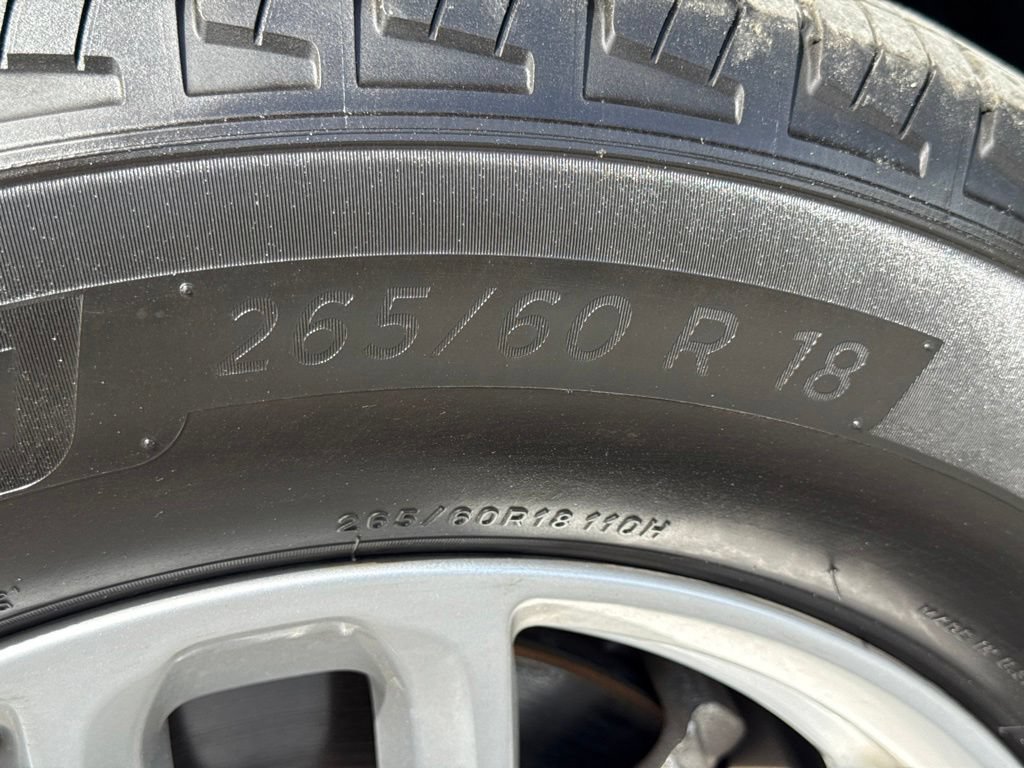 Used 2024 Jeep Grand Cherokee L Laredo RWD image 31