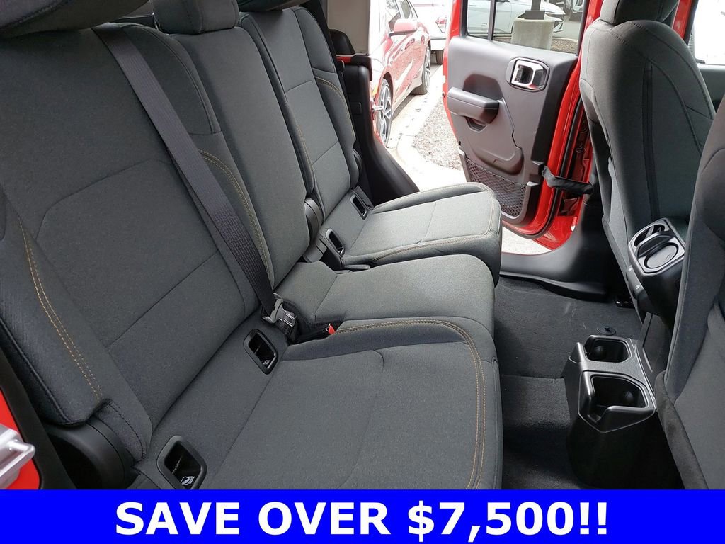 New 2025 Jeep Gladiator Sport image 11