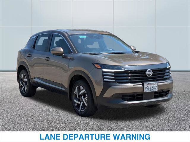 Used 2025 Nissan Kicks SV FWD image 4