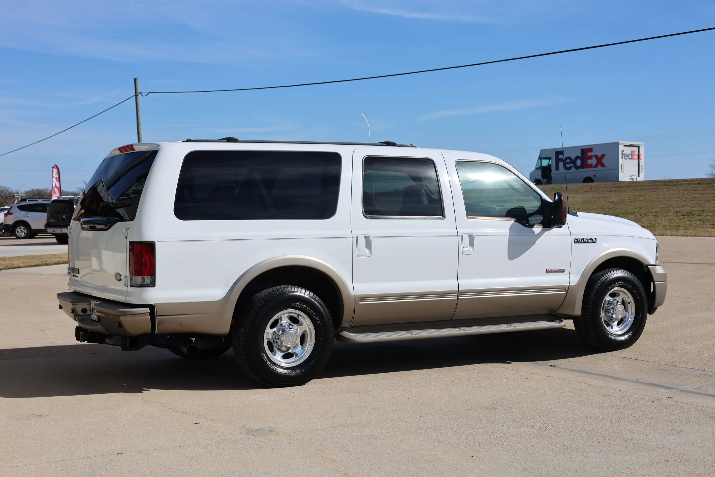 Used 2005 Ford Excursion Eddie Bauer image 3
