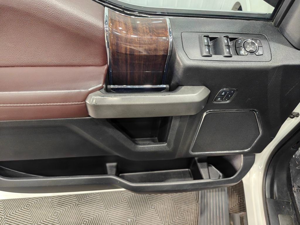 Used 2016 Ford F150 Platinum w/ Equipment Group 701A Luxury image 65