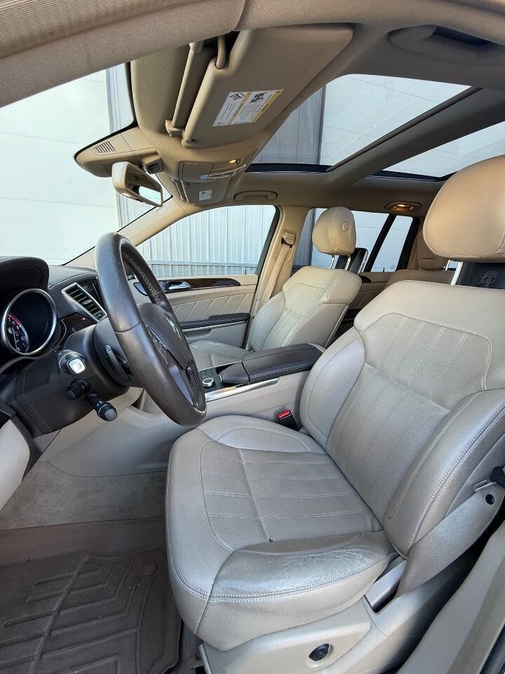 Used 2014 Mercedes-Benz GL 450 4MATIC image 7