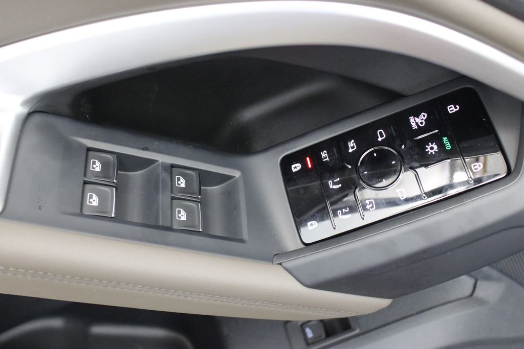 New 2025 Audi Q5 Prestige AWD/4WD image 18