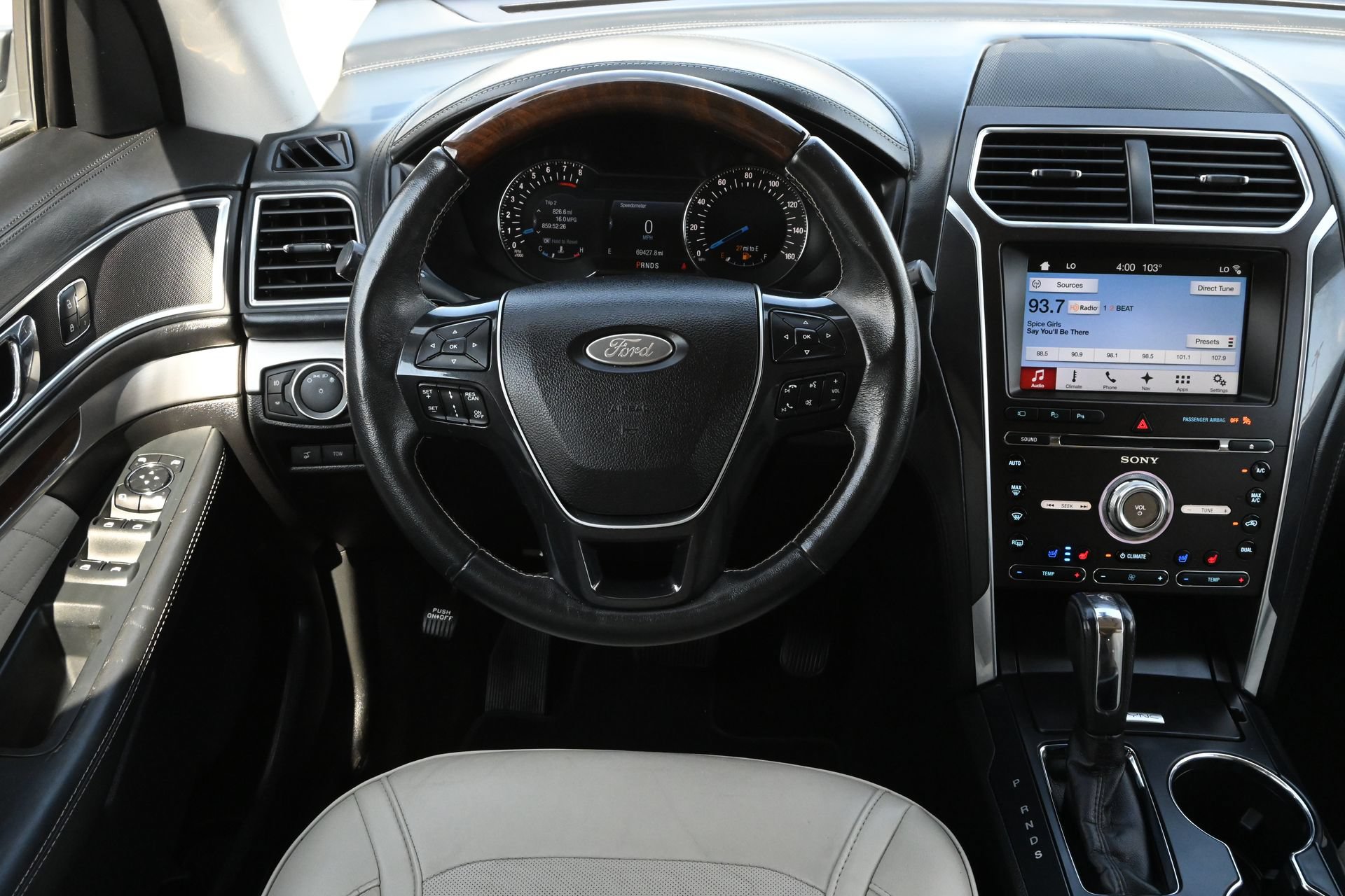 Used 2017 Ford Explorer Platinum AWD/4WD image 10