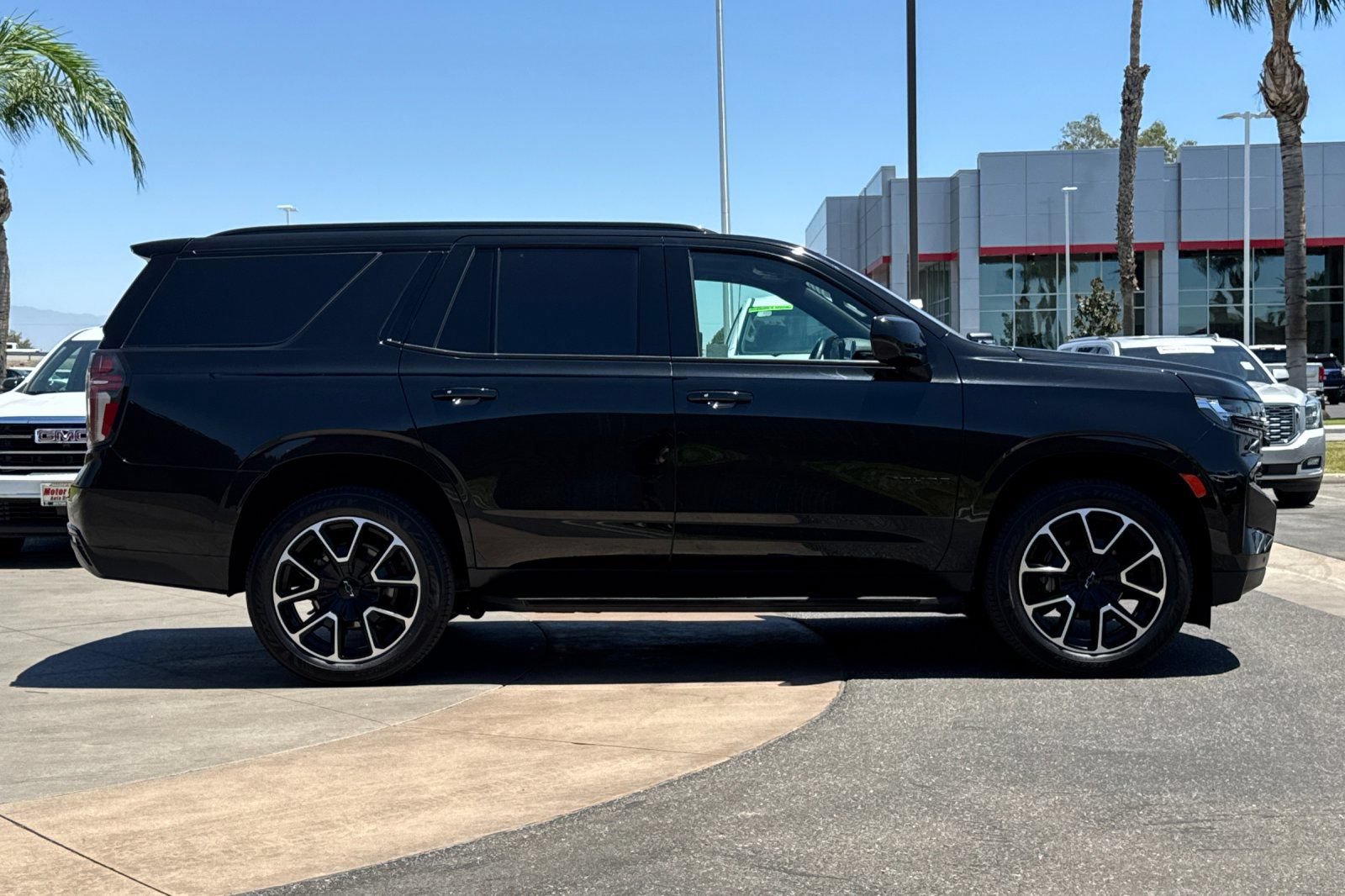 Certified 2023 Chevrolet Tahoe RST AWD/4WD image 3