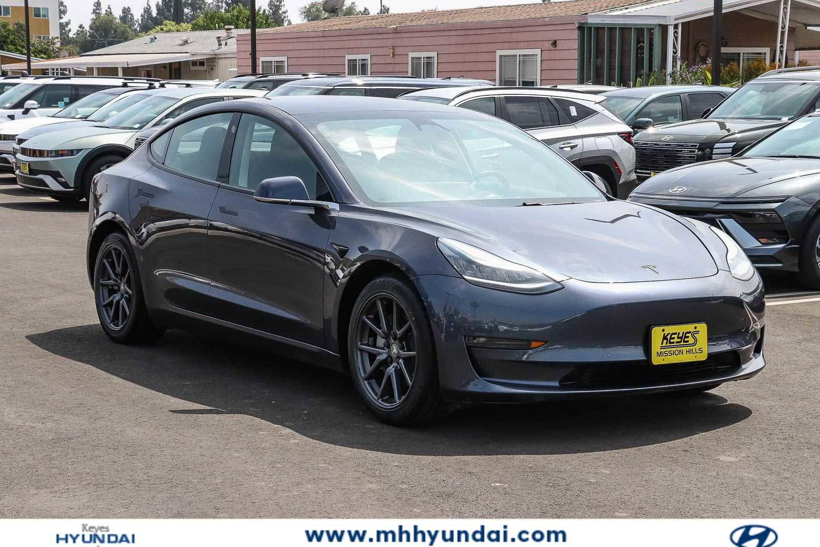 Used 2020 Tesla Model 3 Long Range AWD/4WD image 5