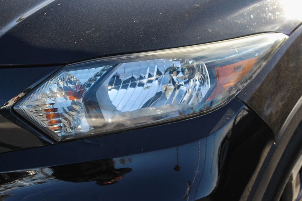 Used 2018 Honda HR-V EX image 8