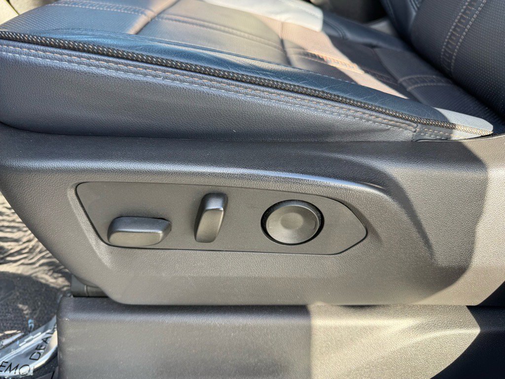 Used 2025 Chevrolet Silverado 2500 High Country w/ High Country Premium Package image 21