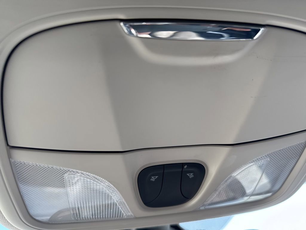 Used 2017 Jeep Cherokee Sport image 15