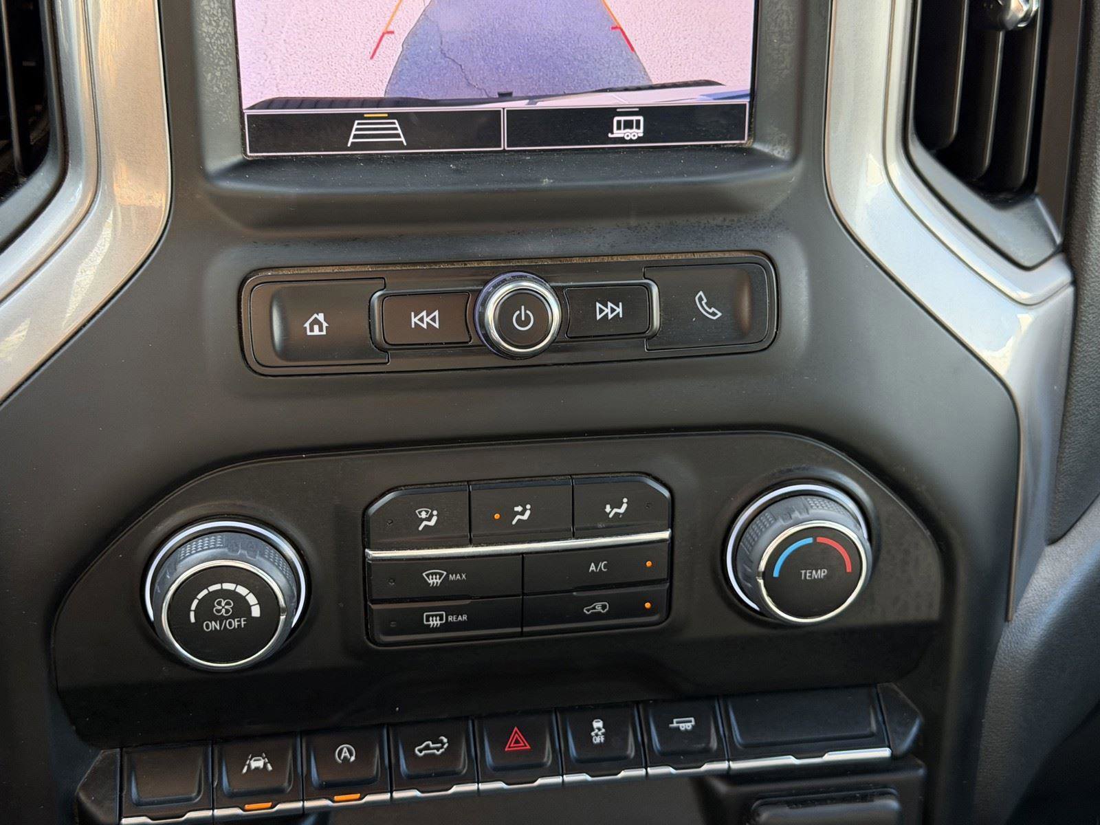 Used 2024 Chevrolet Silverado 1500 Custom image 9