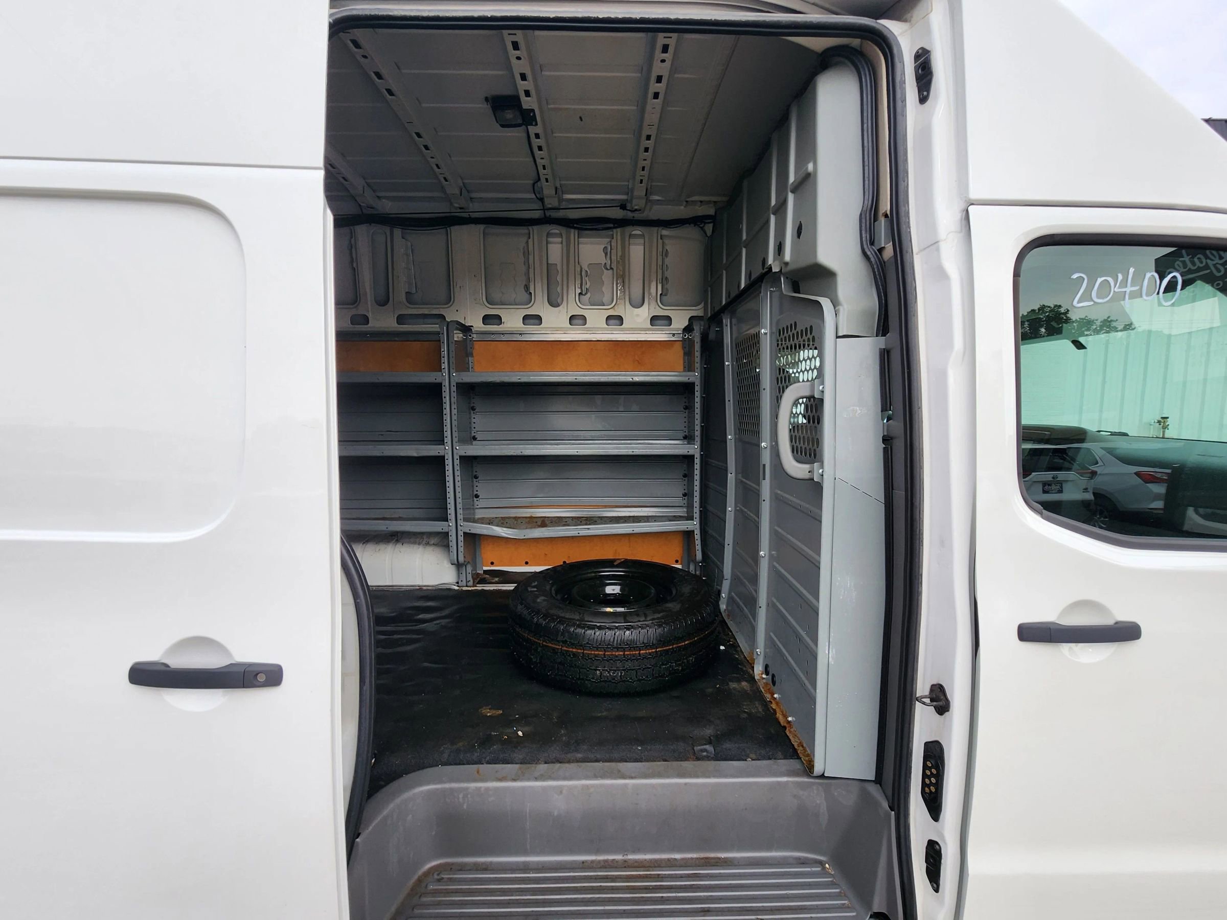 Used 2018 Nissan NV 2500 SV w/ Navigation Package image 13