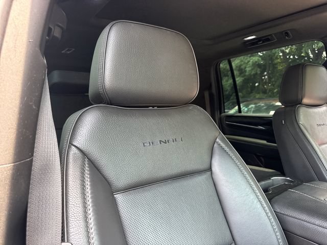 Used 2021 GMC Yukon XL Denali AWD/4WD image 28