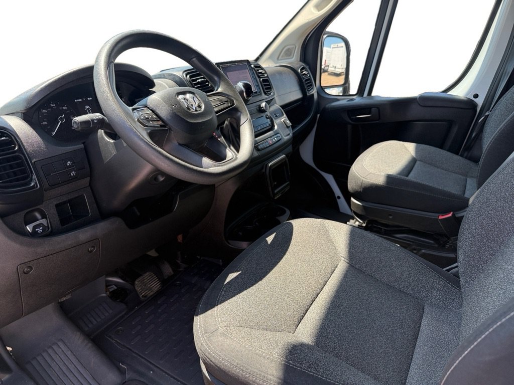 Used 2023 RAM ProMaster 2500 FWD image 9