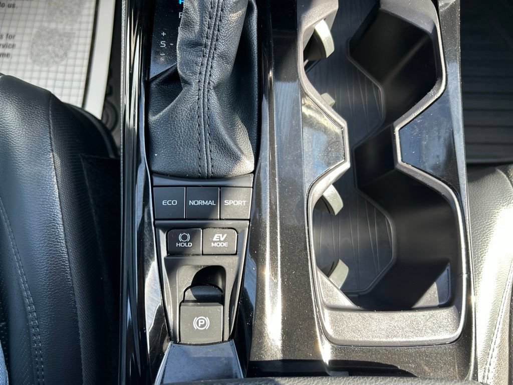 Used 2025 Toyota Camry XSE FWD image 28