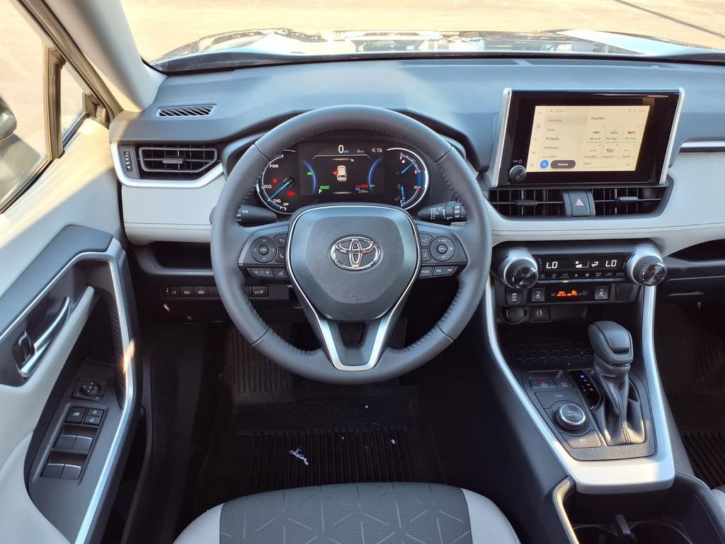 Used 2025 Toyota RAV4 XLE w/ Convenience Package image 14