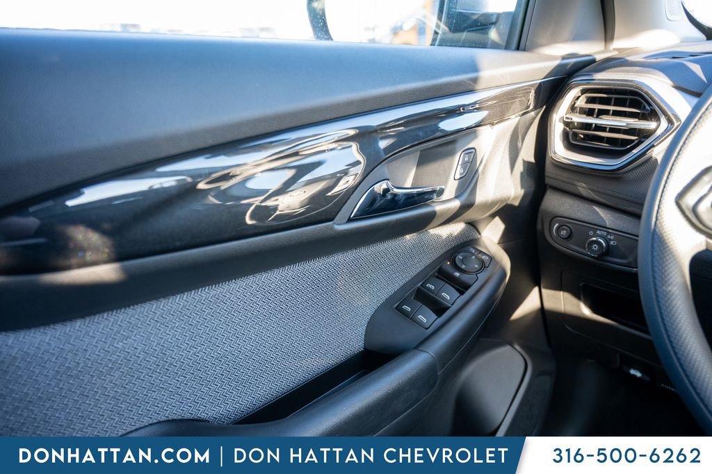 New 2026 Chevrolet TrailBlazer LS image 15