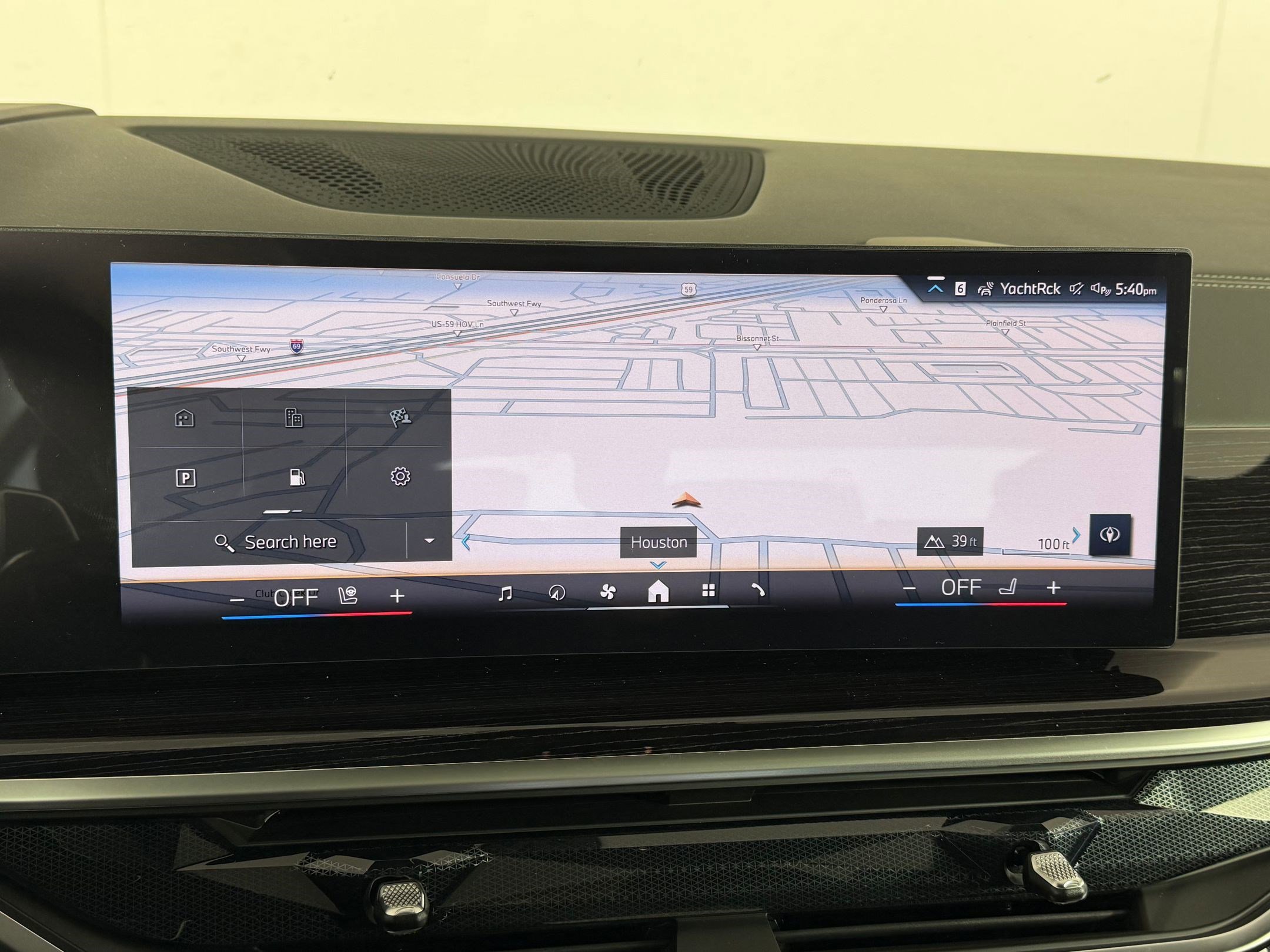 New 2026 BMW X5 sDrive40i w/ M Sport Package image 24