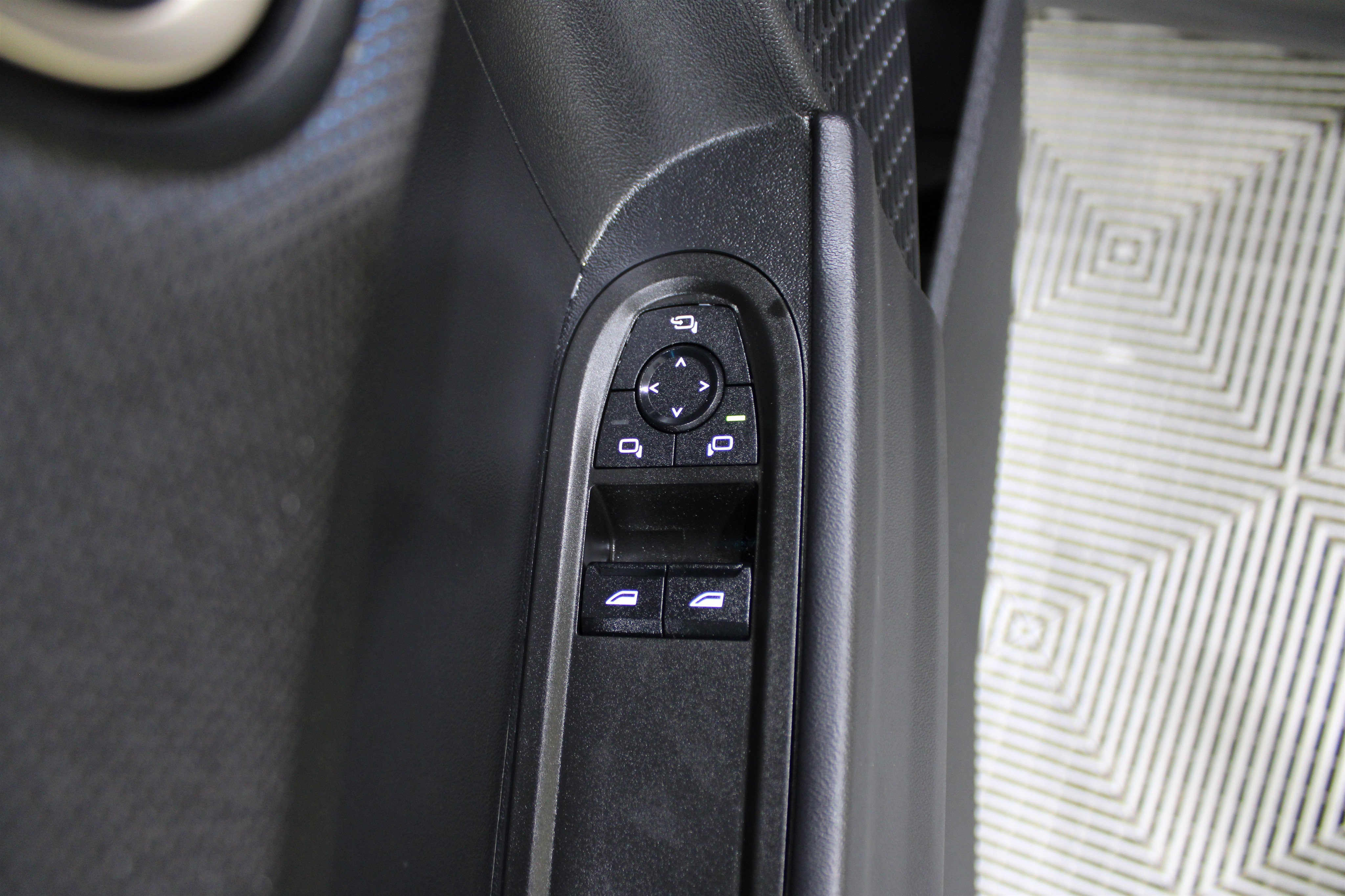 Used 2025 MINI Cooper S image 7