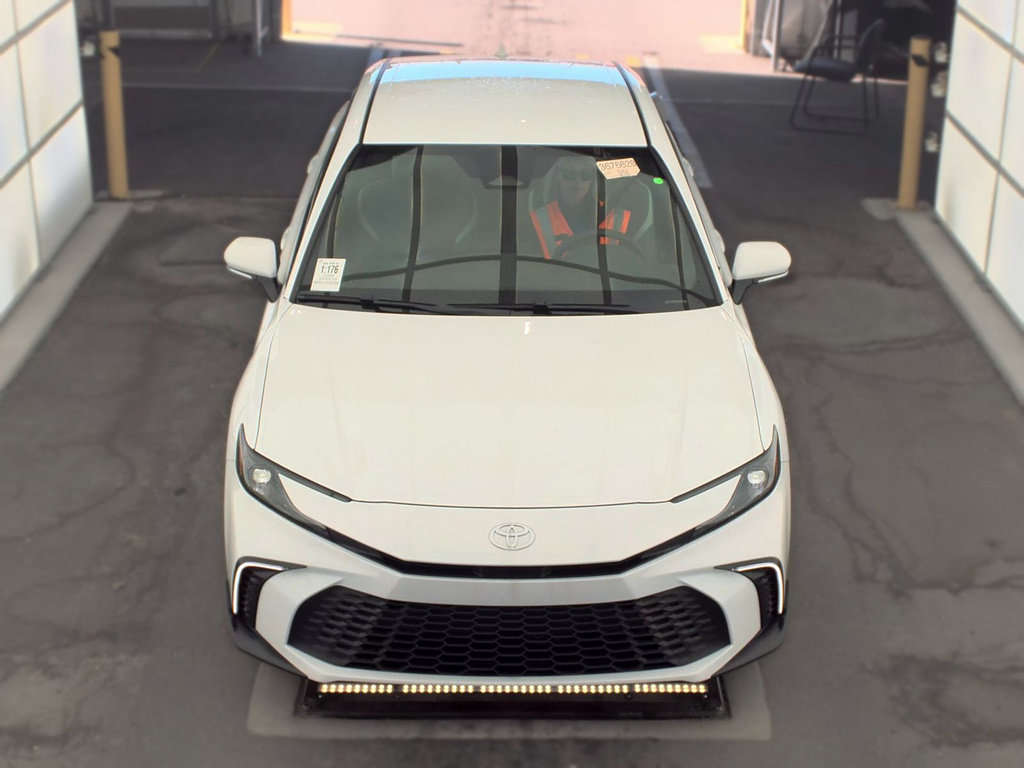 Used 2026 Toyota Camry SE FWD image 2