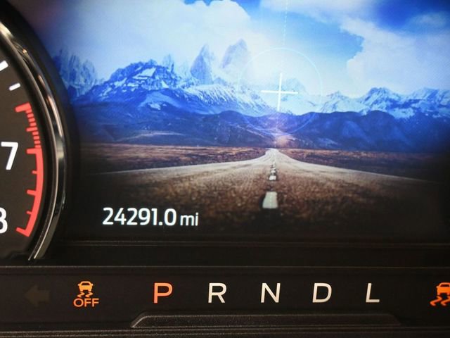 Used 2023 Ford Explorer XLT image 18