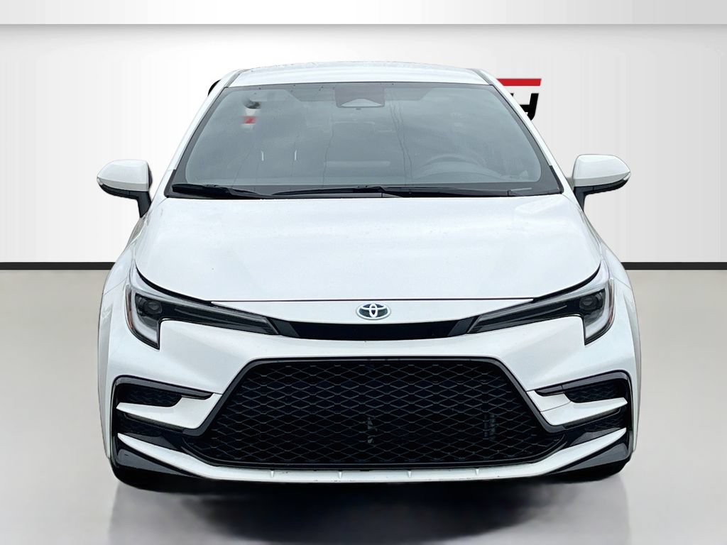 Used 2024 Toyota Corolla SE AWD/4WD image 2